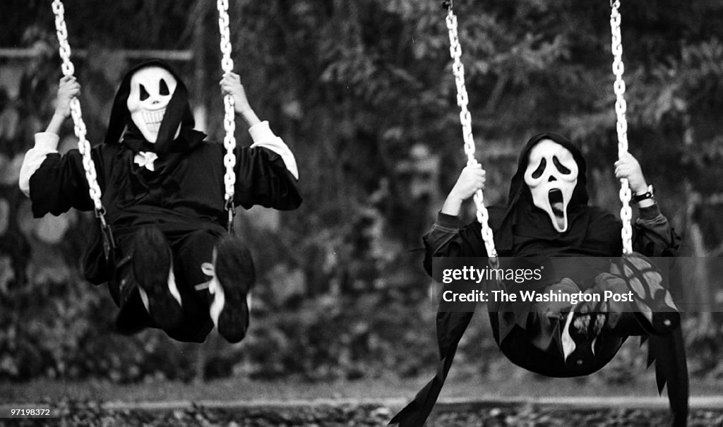 10/31/2002 Slug: ME/Hallow We cover the annual Macomb Playg