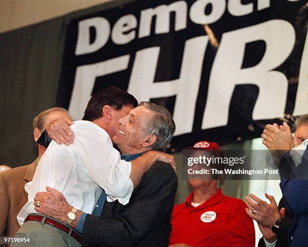 Glen Burnie, MD--PHOTOGRAPHER-MARVIN JOSEPH/TWP--CAPTION-A group called Democrats for Ehrlich, support Republican gubernatorial candidate Bob...