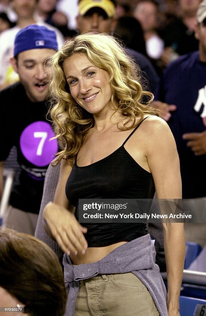 Actress Sarah Jessica Parker attends game 2 of the subway se