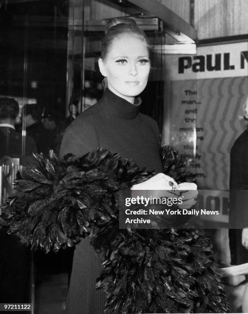 Actress Faye Dunaway at the premiere of the movie "Cool Hand Luke" at the Loew's State Theatre. The opening was a benefit for the Actors Studio.