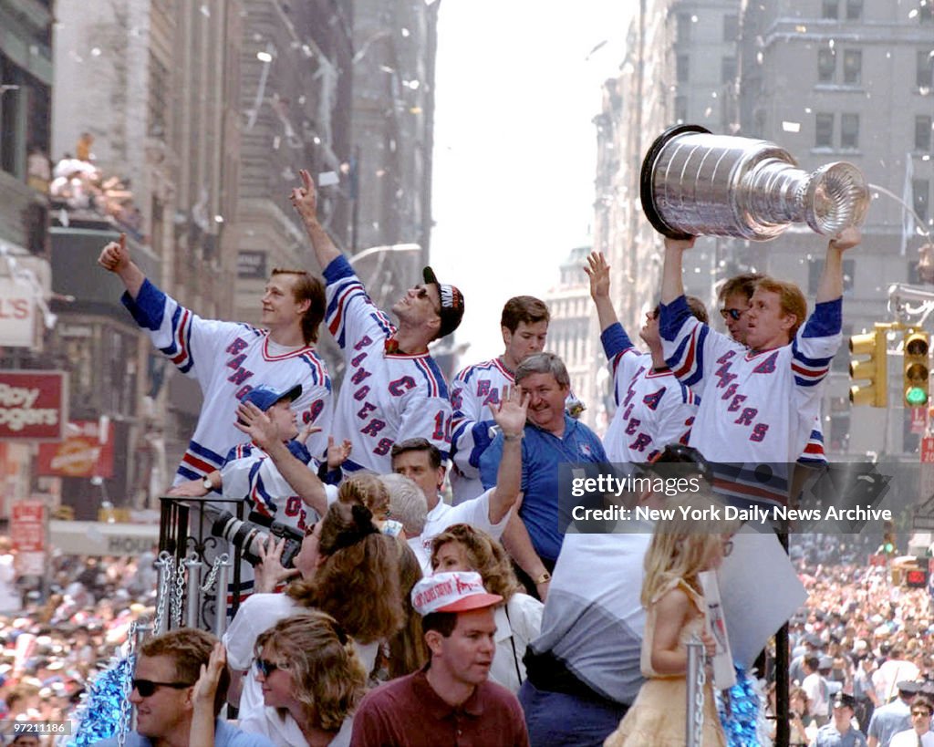 Adam Graves (far left) and Captain Mark Messier (sunglasses)