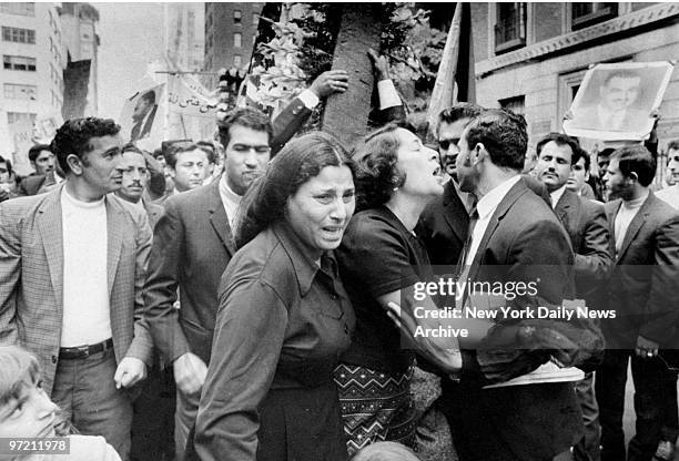 Arab women from New York mourn death of President Gamel Nasser of the United Arab Republic of Egypt at United Arab Republic Mission to United Nations.