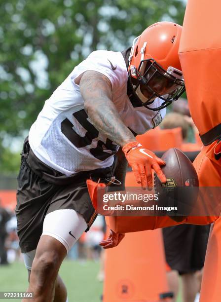 Linebacker Christian Kirksey of the Cleveland Browns takes part in a drill during an OTA practice on May 30, 2018 at the Cleveland Browns training...