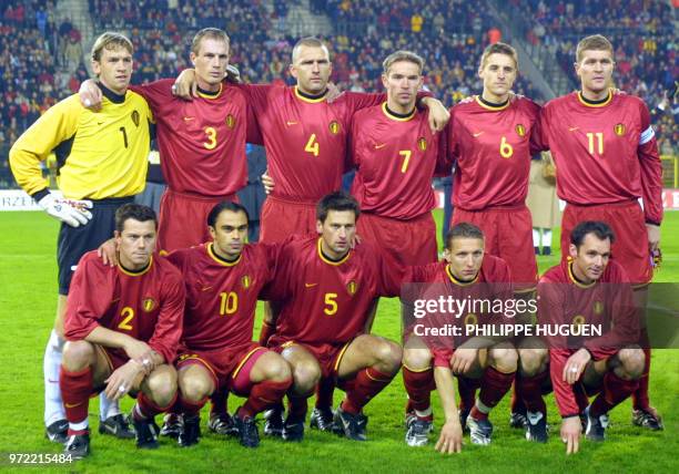 Photo of the Belgian team taken 10 November 2001 in Brussels before the start of their 2002 World Cup play-off qualifying soccer match against Czech...