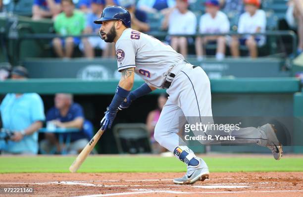 Hints a single RBI in the second inning against the Texas Rangers Marwin Gonzalez of the Houston Astros at Globe Life Park in Arlington on June 8,...