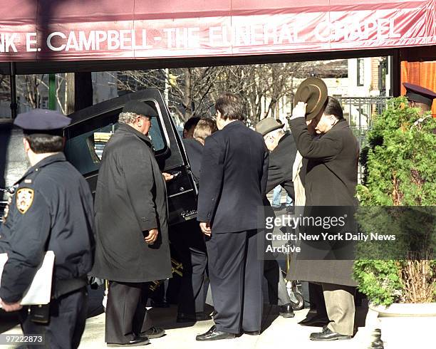 Hearse carrying the body of Rapper Notorious B.I.G., aka Biggie Smalls, aka Chris Wallace is moved up to entrance of Frank Campbell Funeral Chapel in...