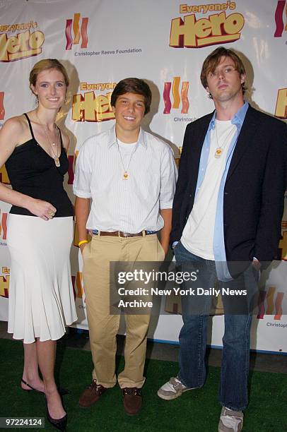 Will Reeves Alexandra Reeves Matthew Reeves 1,059 Matthew Reeve Stock Photos, High-Res Pictures, and Images - Getty ...