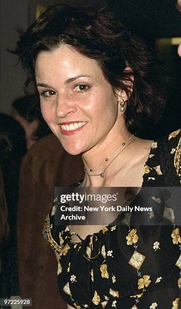 Ally Sheedy arrives at New York premiere of the movie "Hideous Kinky" starring Kate Winslet.