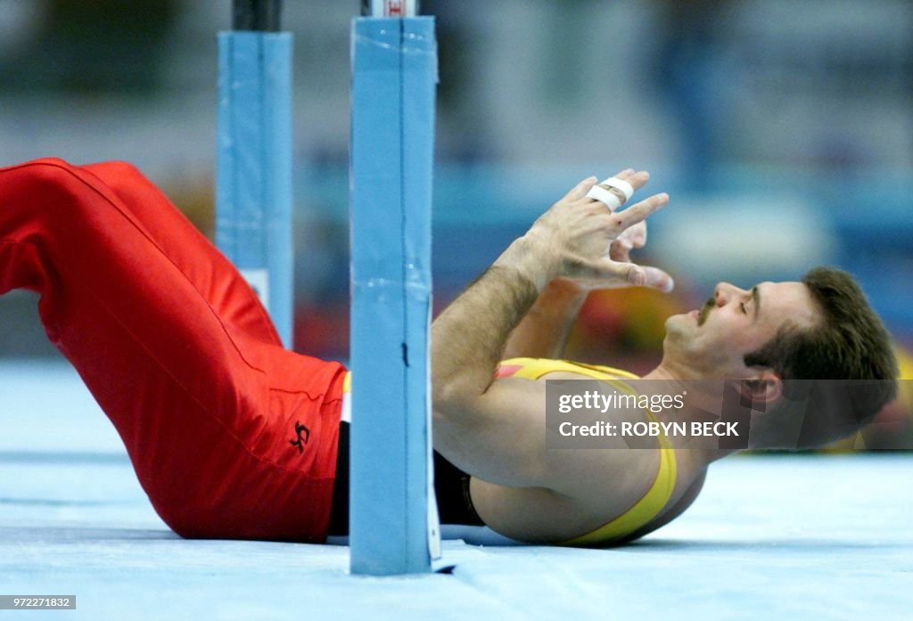 GYM-WORLD-GERMANY-PARRALLEL BARS-NIKIFEROW