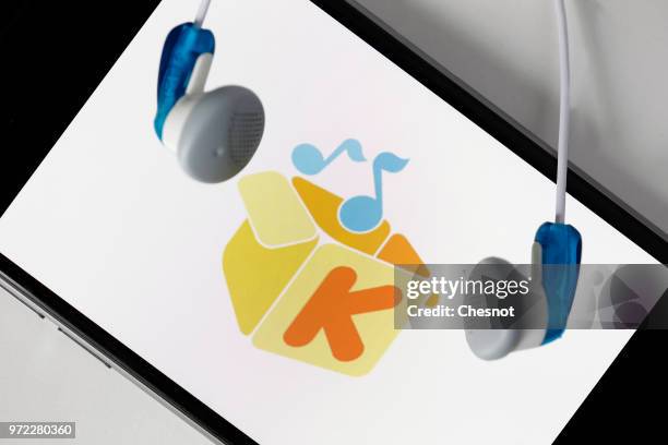 Kuwo 611 Music Streaming Platform Stock Photos, High-Res Pictures, and ...