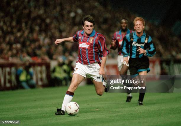 Ray Houghton of Aston Villa in action during the UEFA Cup 1st round 2nd leg between Aston Villa and Inter Milan at Villa Park on September 29, 1994...