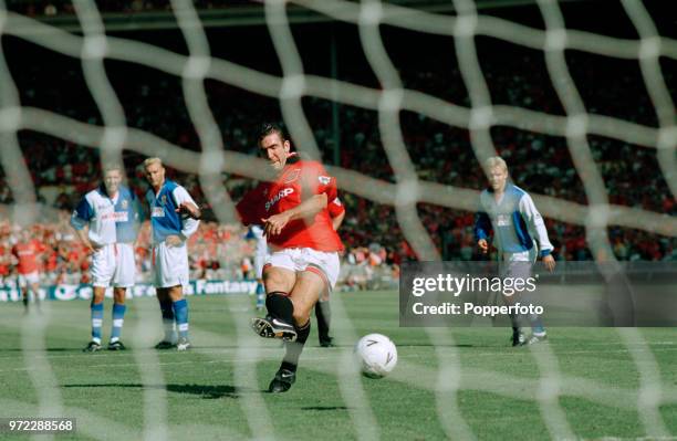 Eric Cantona of Manchester United scores from the penalty spot during the FA Charity Shield between Blackburn Rovers and Manchester United at Wembley...