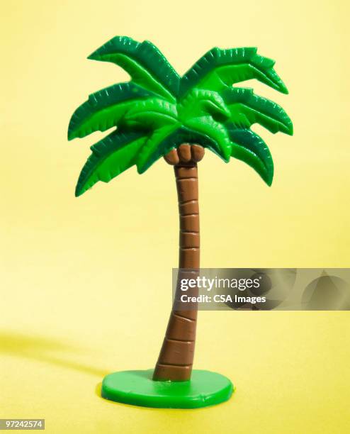 5.150 Bilder und Stockfotos zu Plastikpalme