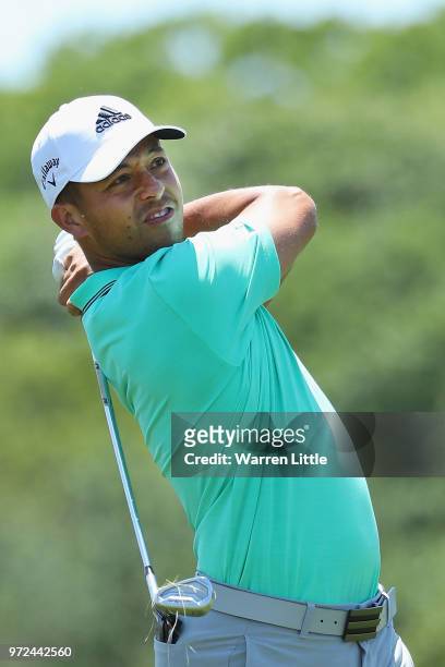 Xander Schauffele of the United States plays a shot during a practice round prior to the 2018 U.S. Open at Shinnecock Hills Golf Club on June 12,...