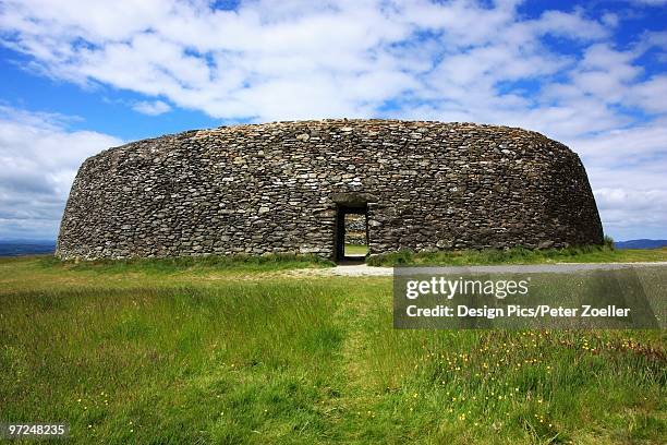 Ringfort Rath Ringfort Photos and Premium High Res Pictures - Getty Images