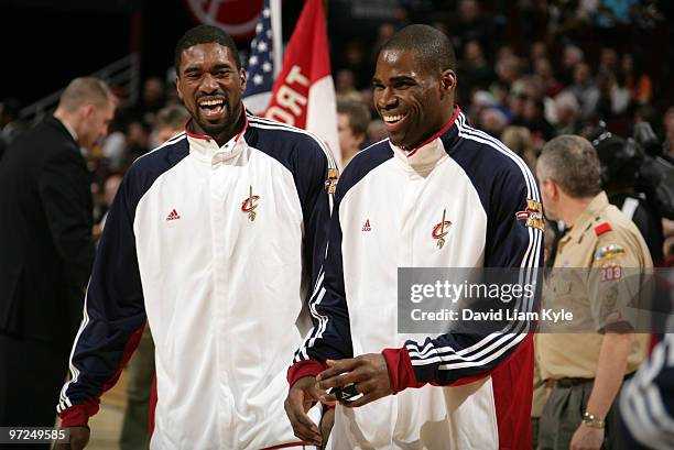 Leon Powe and Antawn Jamison of the Cleveland Cavaliers share a laugh during warm-ups before game against the New York Knicks on March 1, 2010 at The...