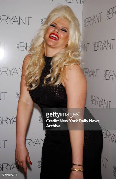 Anna Nicole Smith backstage at the Lane Bryant Fashion Show held at Roseland.