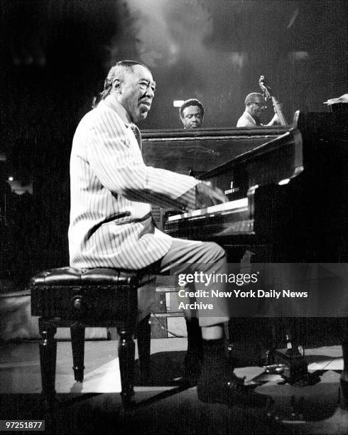 Duke Ellington at Madison Square Garden for the Big Band Festival that had swing fans in a fog of nostalgia that was so with a tuning fork.