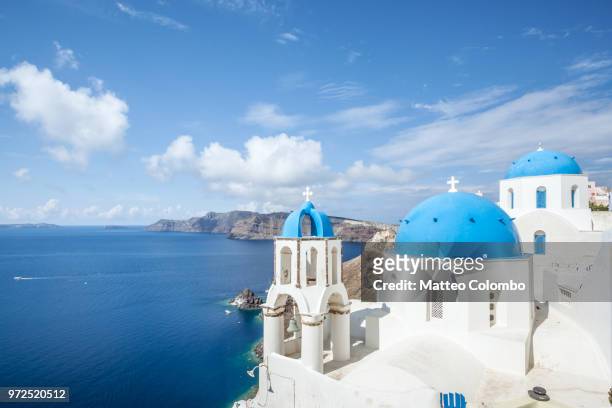 summer in the island of santorini, mediterranean sea, greece - santorin stock pictures, royalty-free photos & images