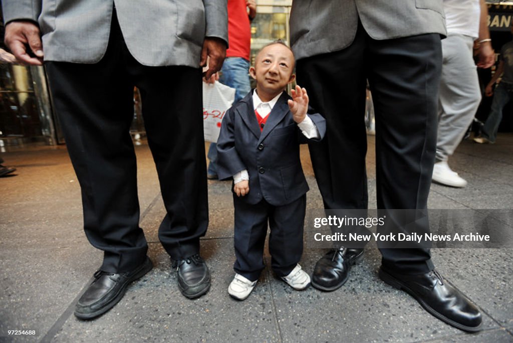 He Pingping - the shortest man in the world from China is in