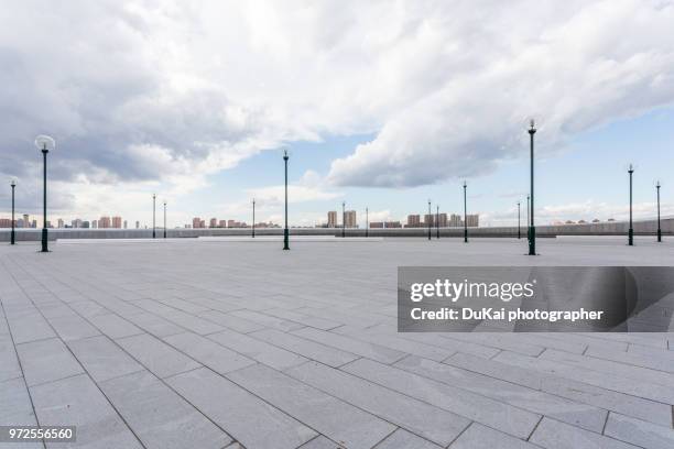 city square - the harbin theatre stockfoto's en -beelden