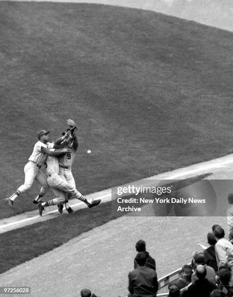 Cepeda, Javier and Maris collide chasing foul ball , 2. Ball falls as they entwine...,