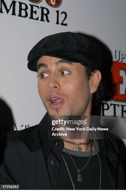 Enrique Iglesias Once Upon A Time In Mexico Once Upon A Time In Mexico New York Premiere Photos et images de