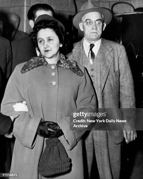 Ethel Rosenberg with U.S. Marshal.