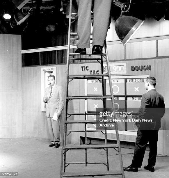 Behind the scenes of NBC's "Tic Tac Dough" quiz show hosted by Jack Barry.