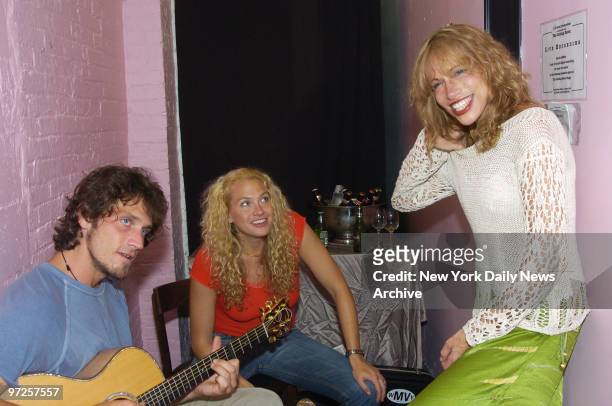 Ben Taylor is joined by his sister, Sally , and mother, Carly Simon, backstage at the Cutting Room after his concert.
