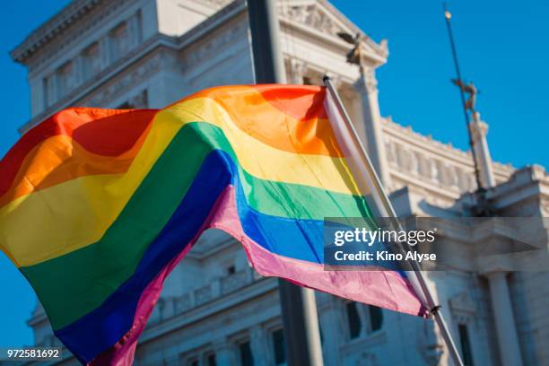 rome pride march - orgoglio foto e immagini stock