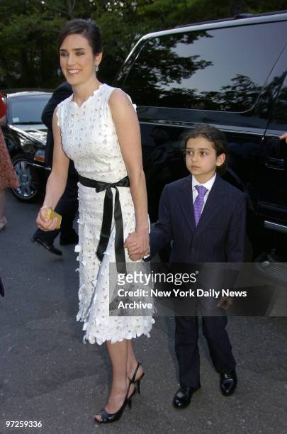 Honoree Jennifer Connelly and her son, Kai, arrive at Tavern on the Green for the Fresh Air Fund's Annual Spring Gala honoring American Heroes.