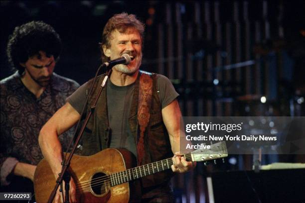 Kris Kristofferson performs in concert at Madison Square Garden.