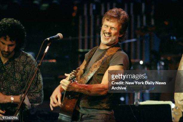 Kris Kristofferson performs in concert at Madison Square Garden.