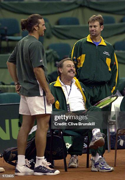 Martin Rafter 2,033 Pat Skipper Stock Photos, High-Res Pictures, and Images - Getty ...