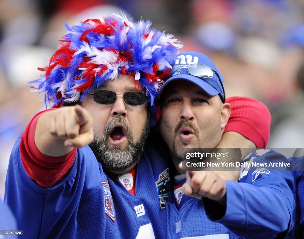 Fans at Giants Stadium see their team defeat Atlanta Falcons