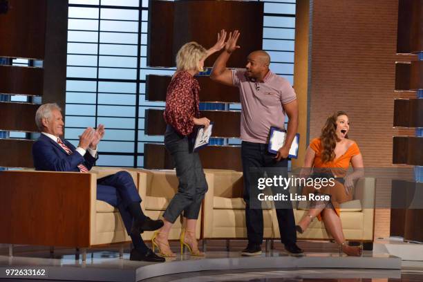 Ashley Graham, Jenna Elfman, Donald Faison and Alex Trebek make up the celebrity panel on "To Tell the Truth," Episode 310, airing SUNDAY, JULY 1 ,...