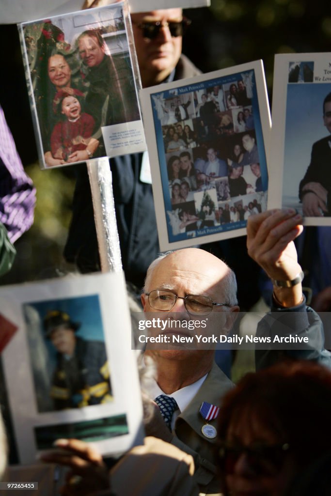 Lee Hanson, who lost his son, Peter, daughter-in-law Sue and