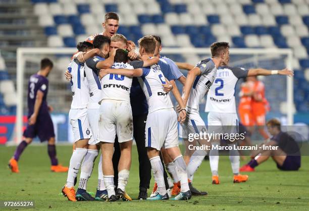 The players of the FC Internazionale celebrate after winning the Serie A Primavera Playoff Final match between FC Internazionale U19 and ACF...