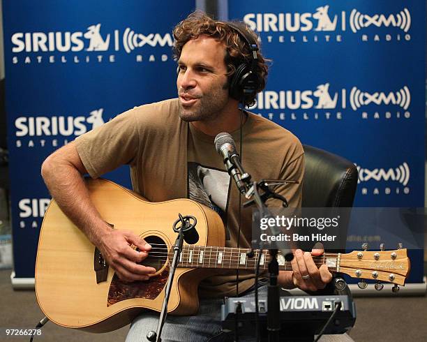 Musician Jack Johnson performs on SIRIUS XM Studio on March 1, 2010 in New York City.