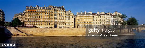 panorama of ile saint-louis neighborhood in paris - paris island stock pictures, royalty-free photos & images