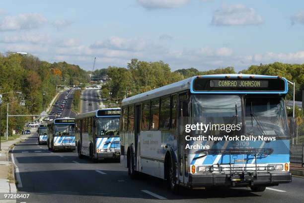 County Ride Bus 46 Montgomery County Ride On Bus Stock Photos, High-Res Pictures, and ...
