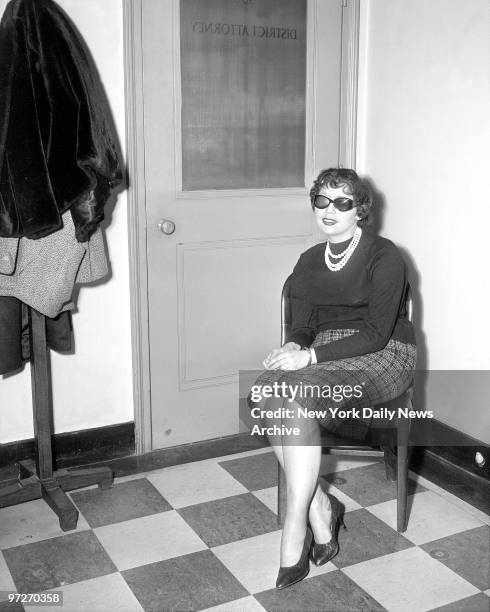 Linda Ris Linda Riss Photos and Premium High Res Pictures - Getty Images