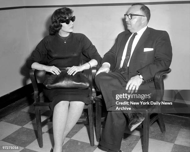 Linda Ris Linda Riss Photos et images de collection - Getty Images