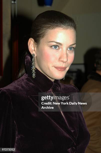 Liv Tyler attends the 2004 New York Film Critics Circle 69th Annual Awards Dinner at Noche.