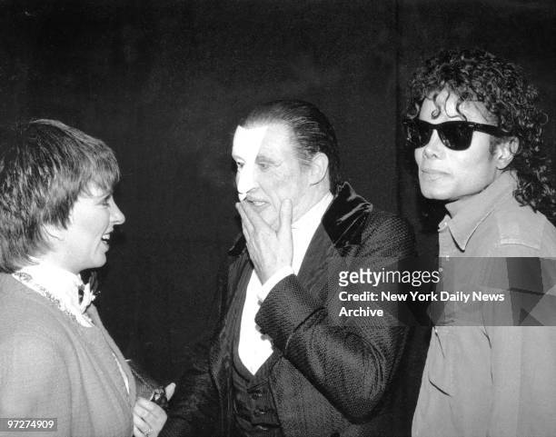 Liza Minelli and Michael Jackson chat with the star Michael Crawford backstage at the Majestic Theater after seeing the Broadway hit "The Phantom of...