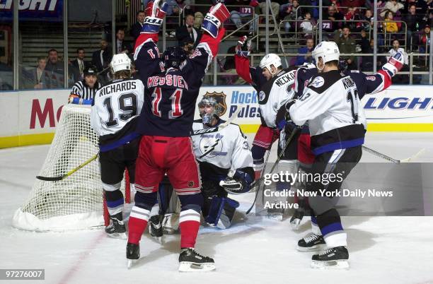 Messier 3 Photos and Premium High Res Pictures - Getty Images
