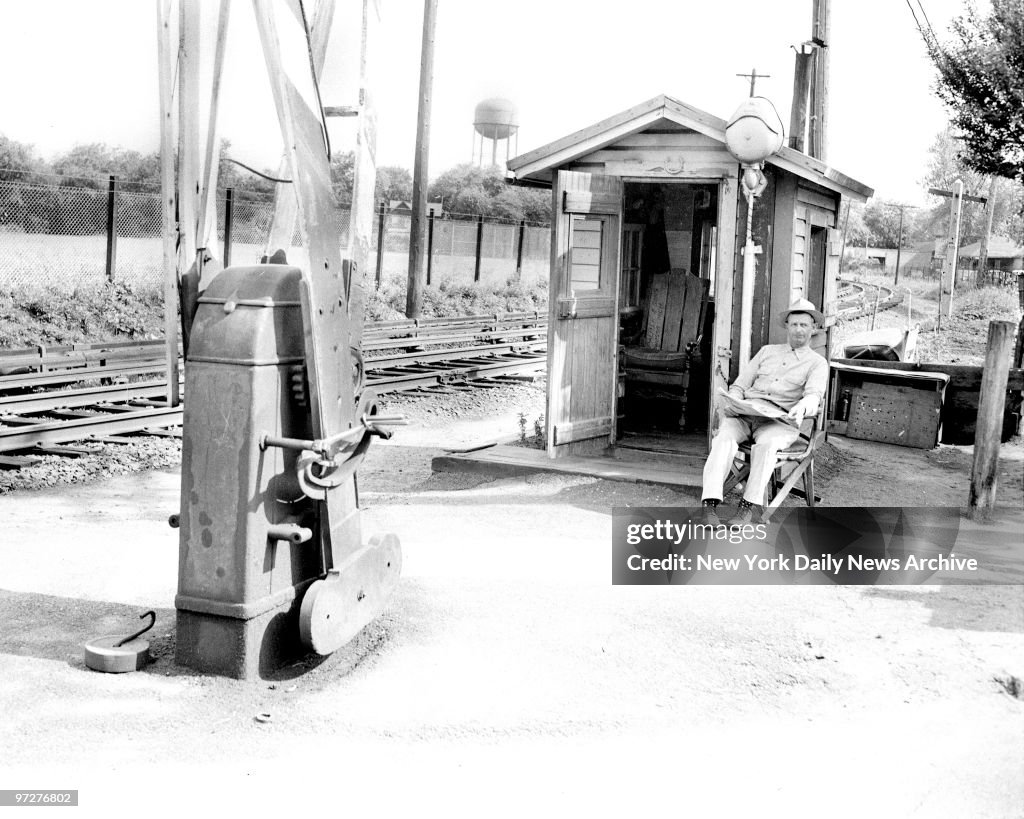 Long Island Rail Road - 1st day of strike Fortunator Barilla