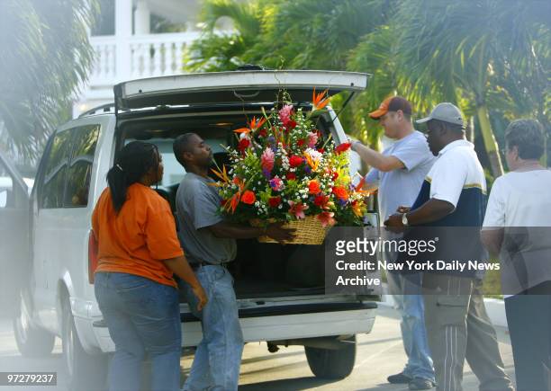 Flowers are delivered to the Nassau mansion of the late Anna Nicole Smith the day before her funeral She will be buried at Lakeview Memorial Gardens...