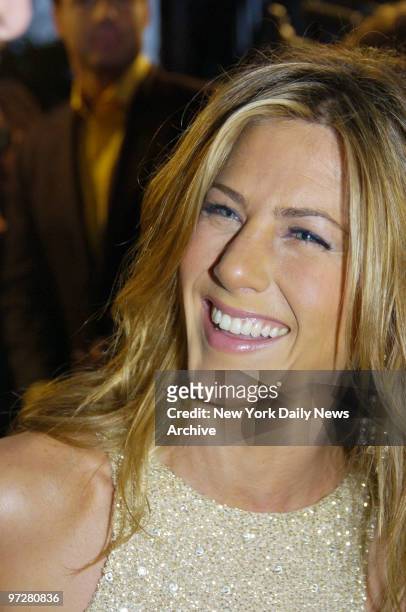Jennifer Aniston arrives at the Loews Lincoln Square Theater for the premiere of the movie "Derailed." She stars in the film.